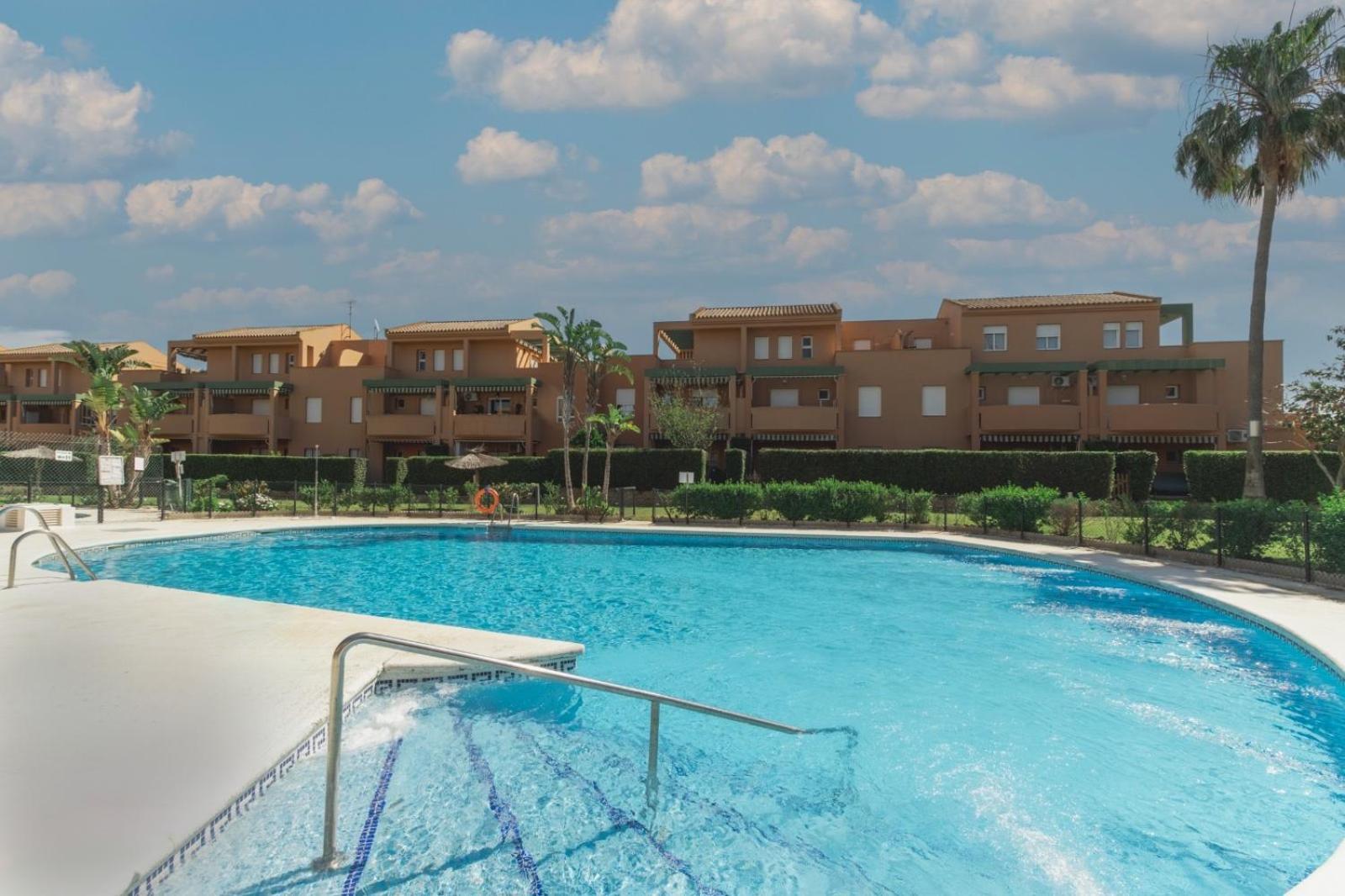 Urbanizacion Jardin Del Golf 1 Apartment Novo Sancti Petri Exterior photo